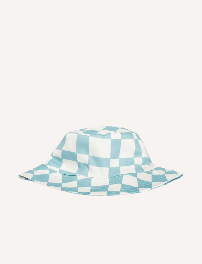 Trendy light blue and white checkered bucket hat, ideal for kids' summer outfits and effective sun protection.